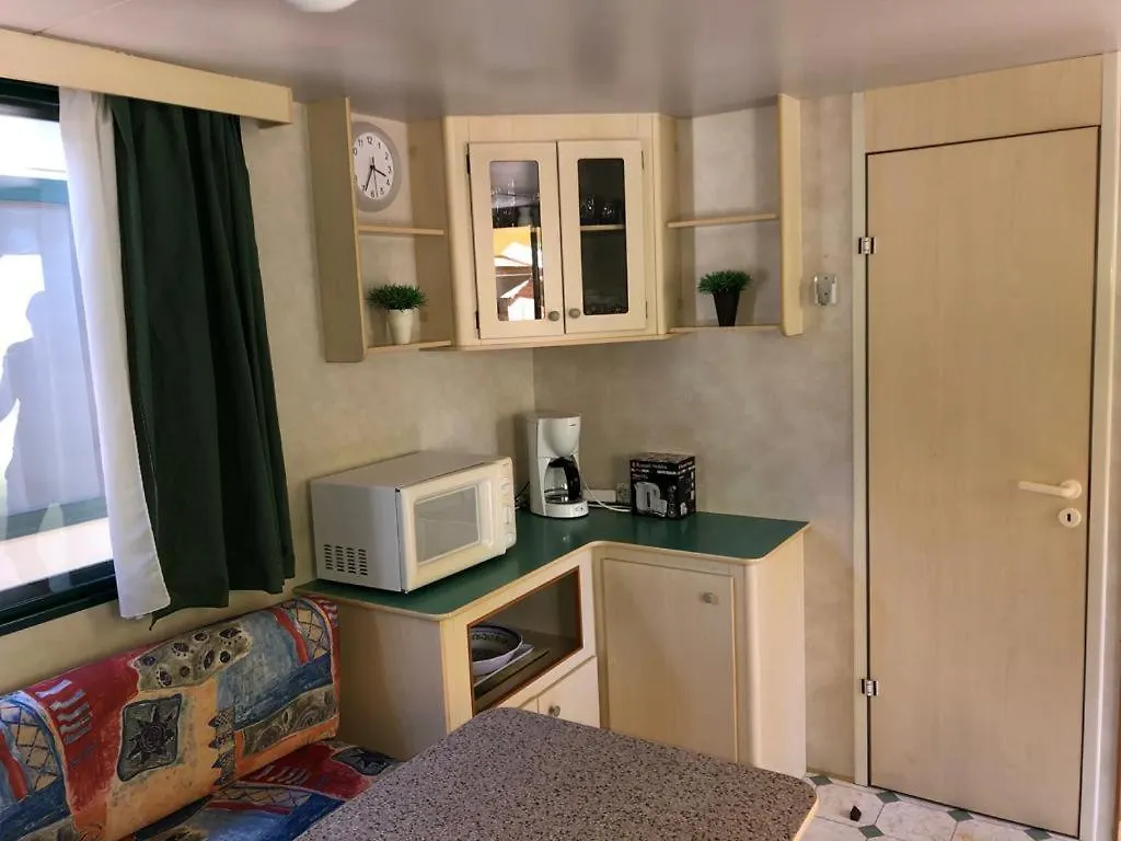 Zona Rosa 5 Chalet Mit Klimaanlage Und Wlan Viareggio