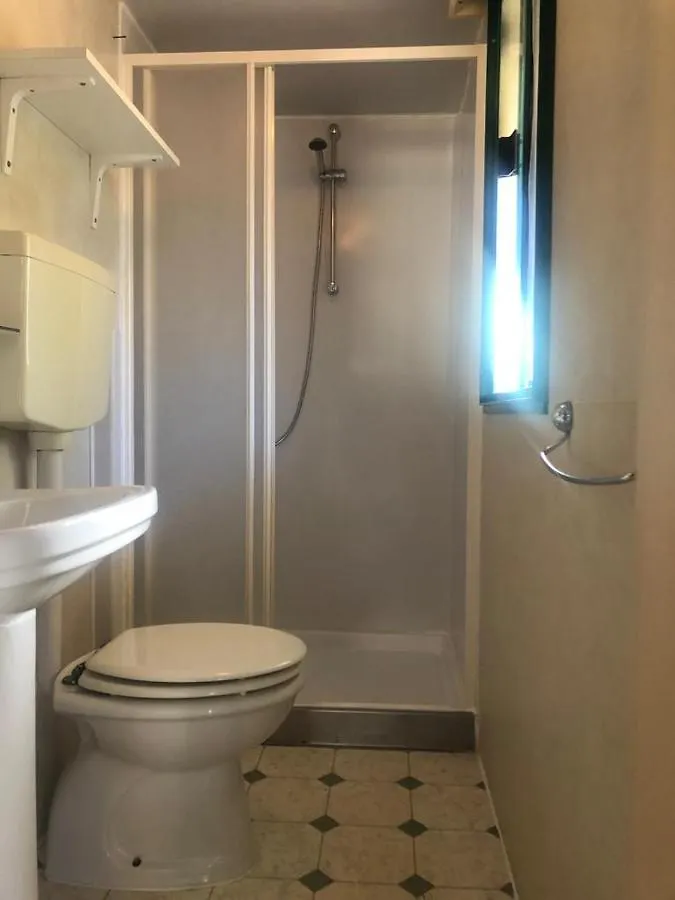 Zona Rosa 5 Chalet Mit Klimaanlage Und Wlan Viareggio