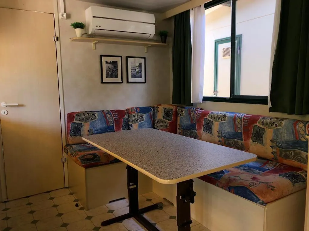 Zona Rosa 5 Chalet Mit Klimaanlage Und Wlan Viareggio