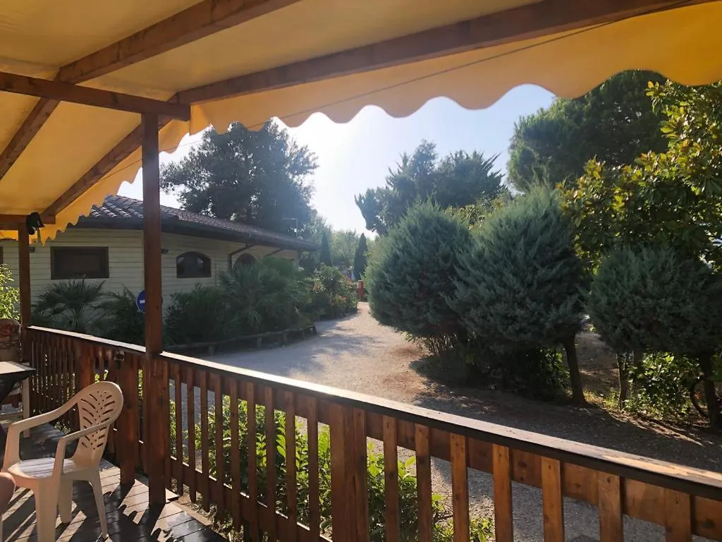 Zona Rosa 5 Chalet Mit Klimaanlage Und Wlan Viareggio Italia