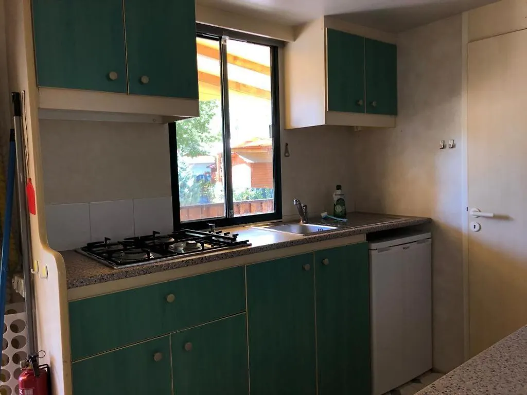 Zona Rosa 5 Chalet Mit Klimaanlage Und Wlan Viareggio