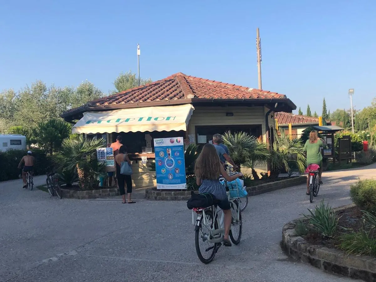 Zona Rosa 5 Chalet Mit Klimaanlage Und Wlan Viareggio Itália